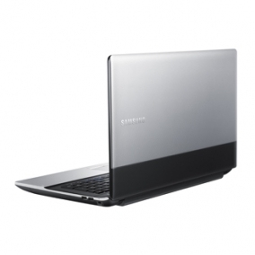Ноутбук Samsung 300E7Z-S02 B950, 2G, 500G, DVD±RW, 520M, WiFi, BT, 17.3", DOS